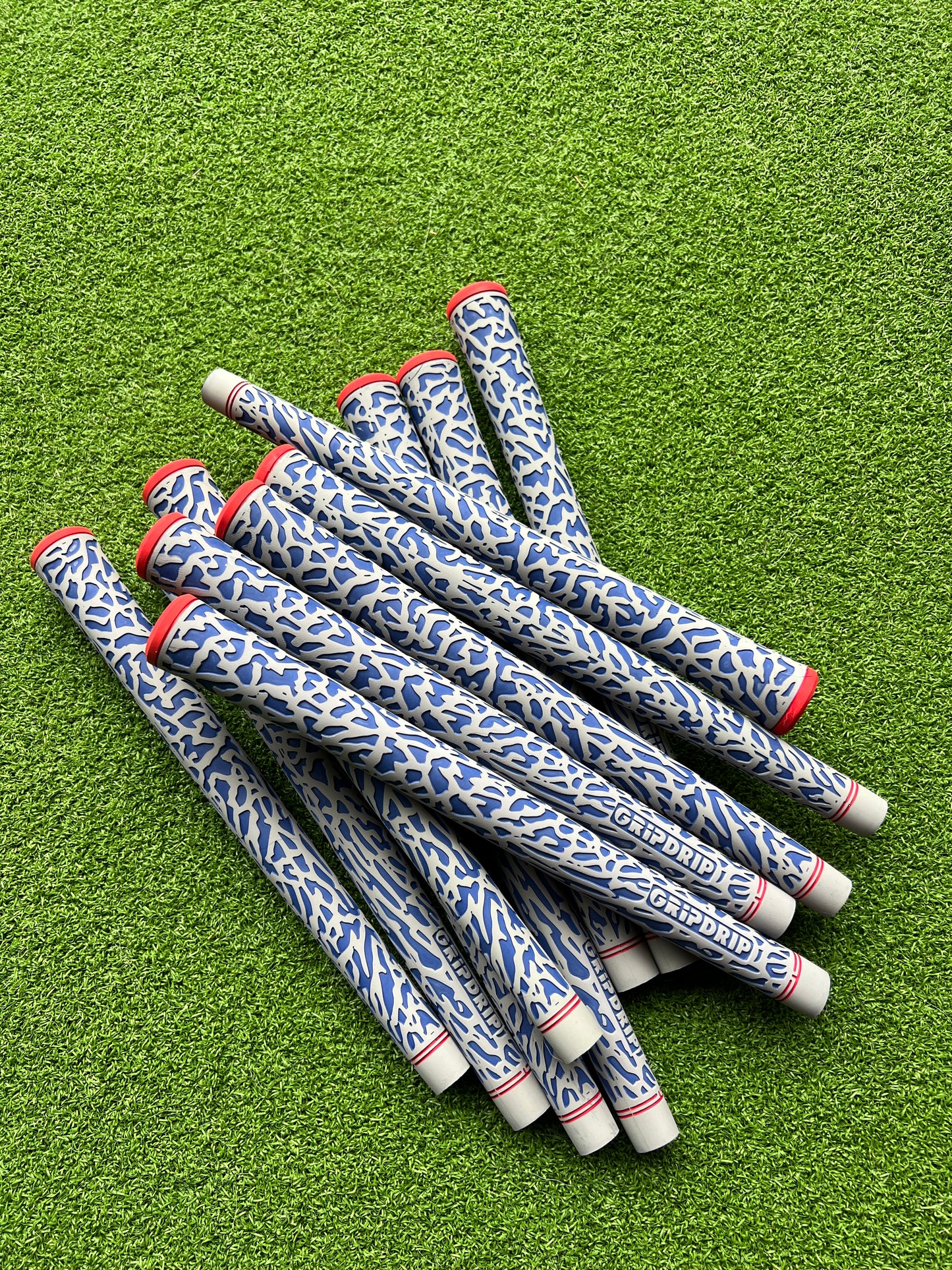 Par 3 Swing Grip - True Blue, Grey, Red