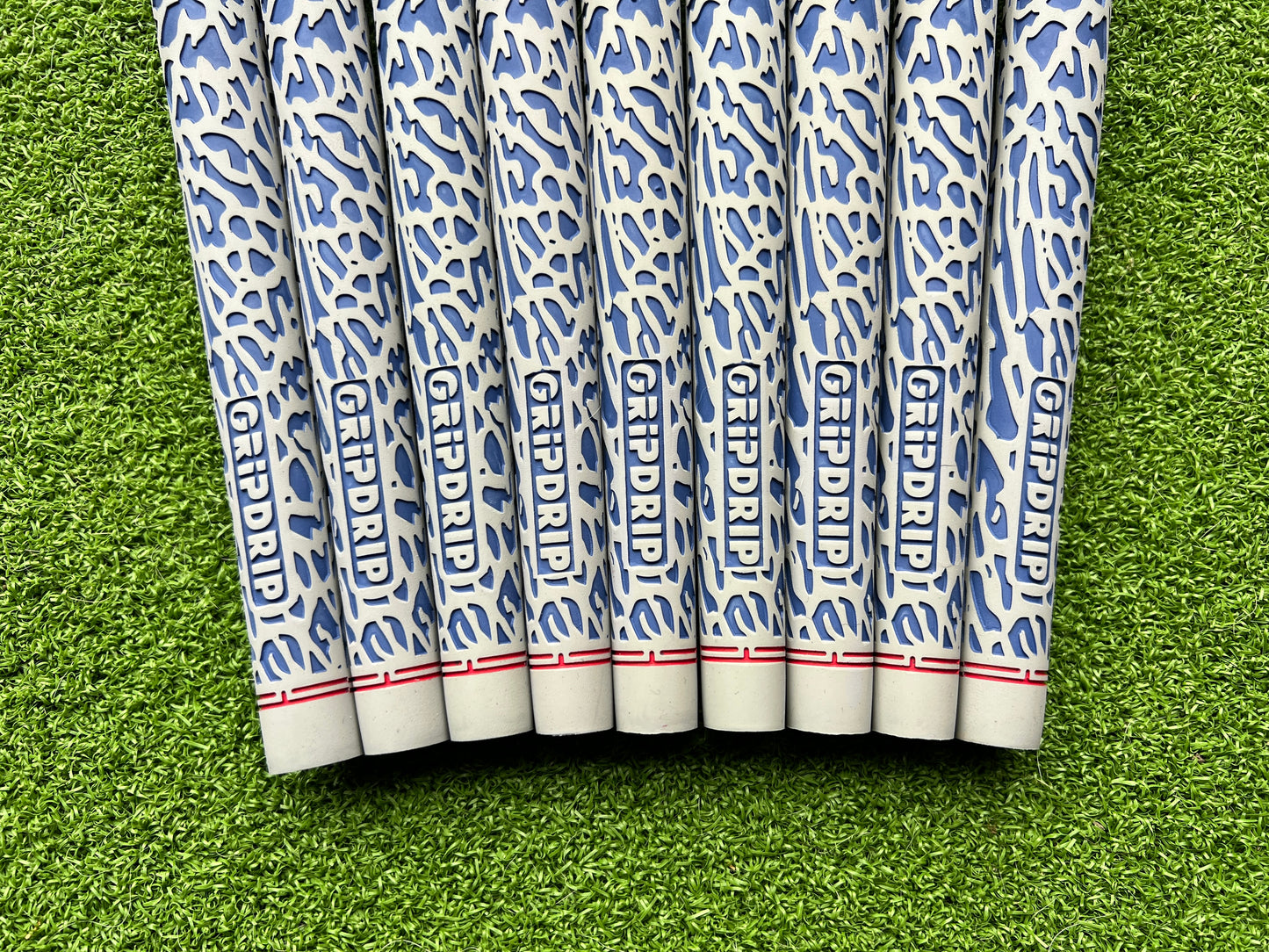 Par 3 Swing Grip - True Blue, Grey, Red