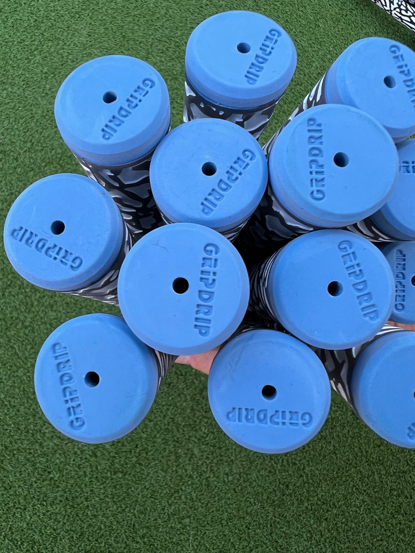 Par 3 Swing Grip - Grey, White, Carolina Blue
